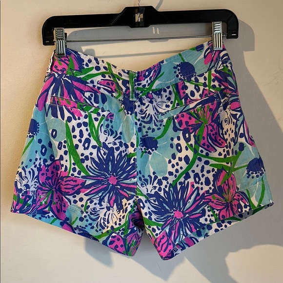 Lilly Pulitzer Blue and Green Bermudas with Floral Pattern - Picture 4 of 4